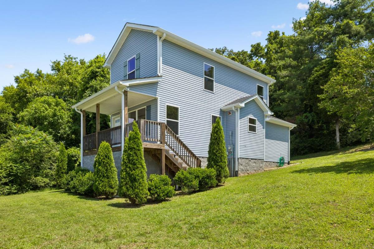 House for rent at 91 Valley View St, Ashland City, TN 37015