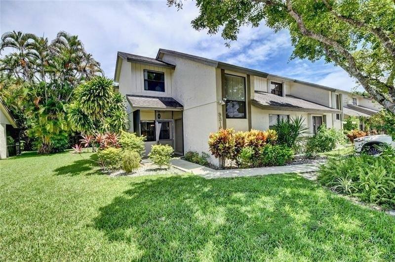 Townhouse for rent at 9316 Ketay Circle, Boca Raton, FL 33428