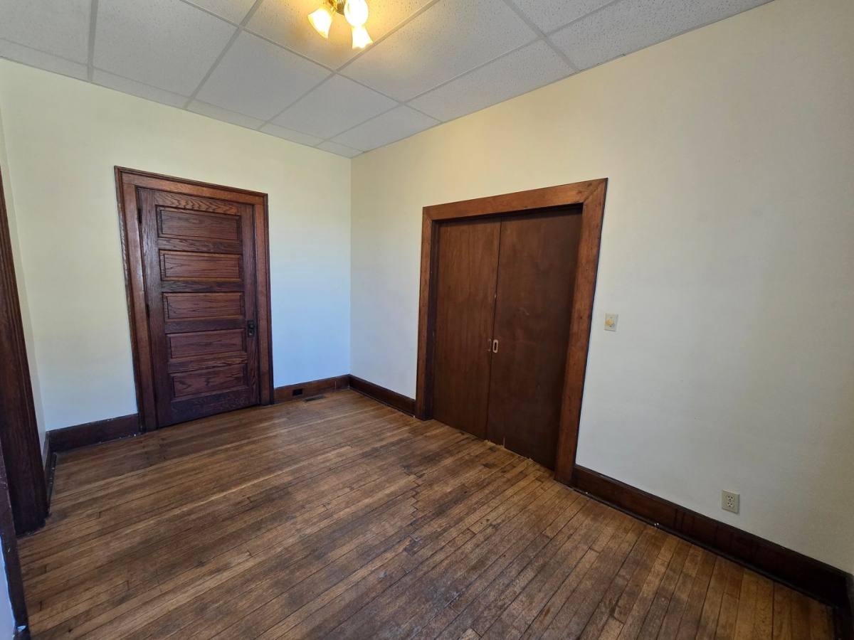 248 Jackson Ave, Charleston, IL 61920 - Apartment for Rent - Image 8