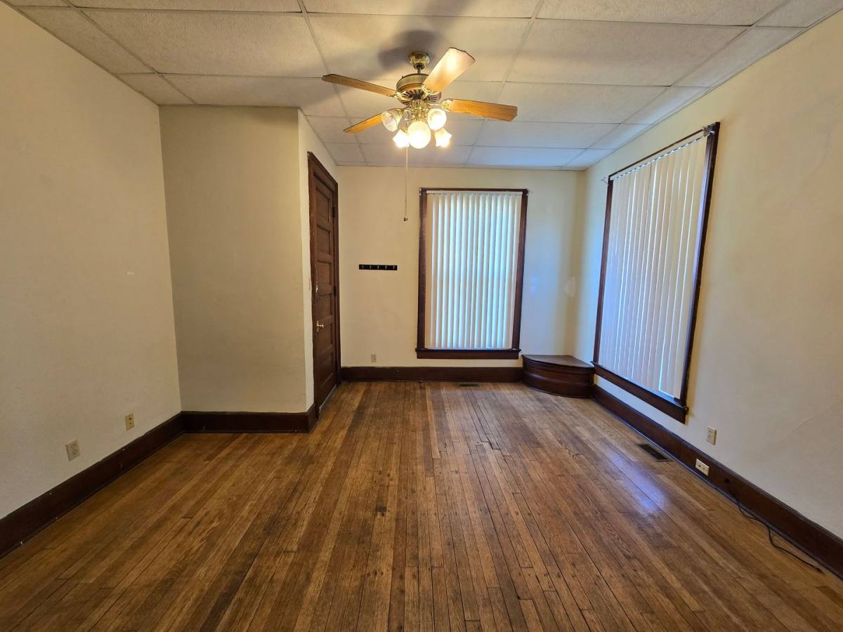 248 Jackson Ave, Charleston, IL 61920 - Apartment for Rent - Image 5