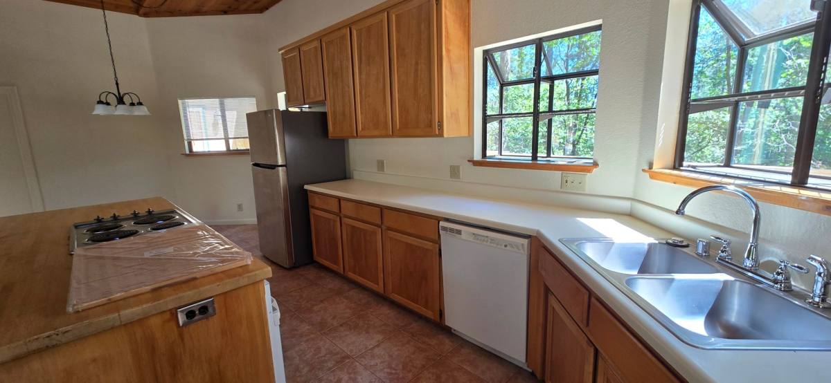 Apartment for rent at 20183 Casa Loma Dr, Grass Valley, CA 95945