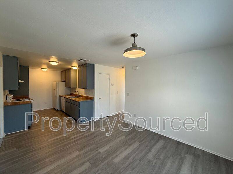 Townhouse for rent at 1944 Hickock Court, Stockton, CA 95209