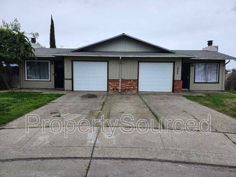 Townhouse for rent at 1944 Hickock Court, Stockton, CA 95209