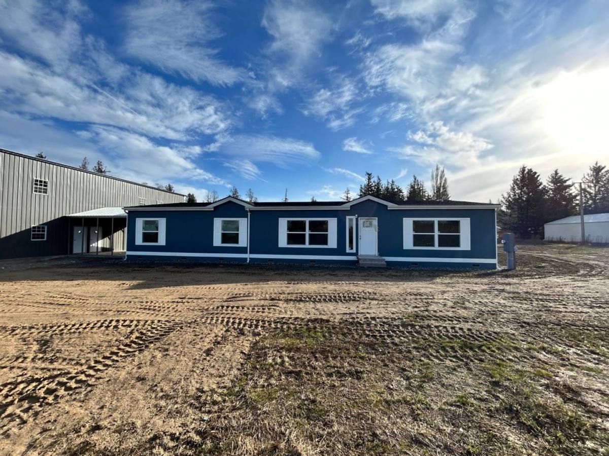 House for rent at 7420 Guide Meridian, Lynden, WA 98264
