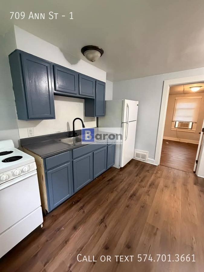 Apartment for rent at 709 Ann St #1, Mishawaka, IN 46545