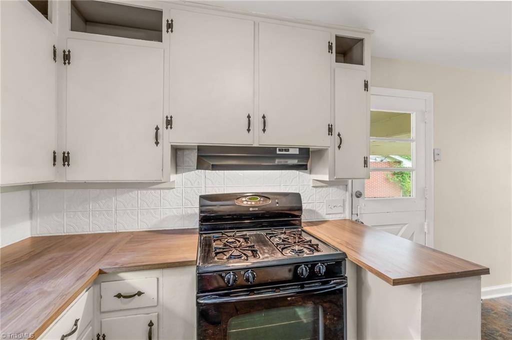 House for rent at 1200 Lamont Dr, Winston Salem, NC 27103