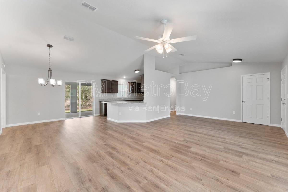 House for rent at 9461 N Sandree Dr, Dunnellon, FL 34434