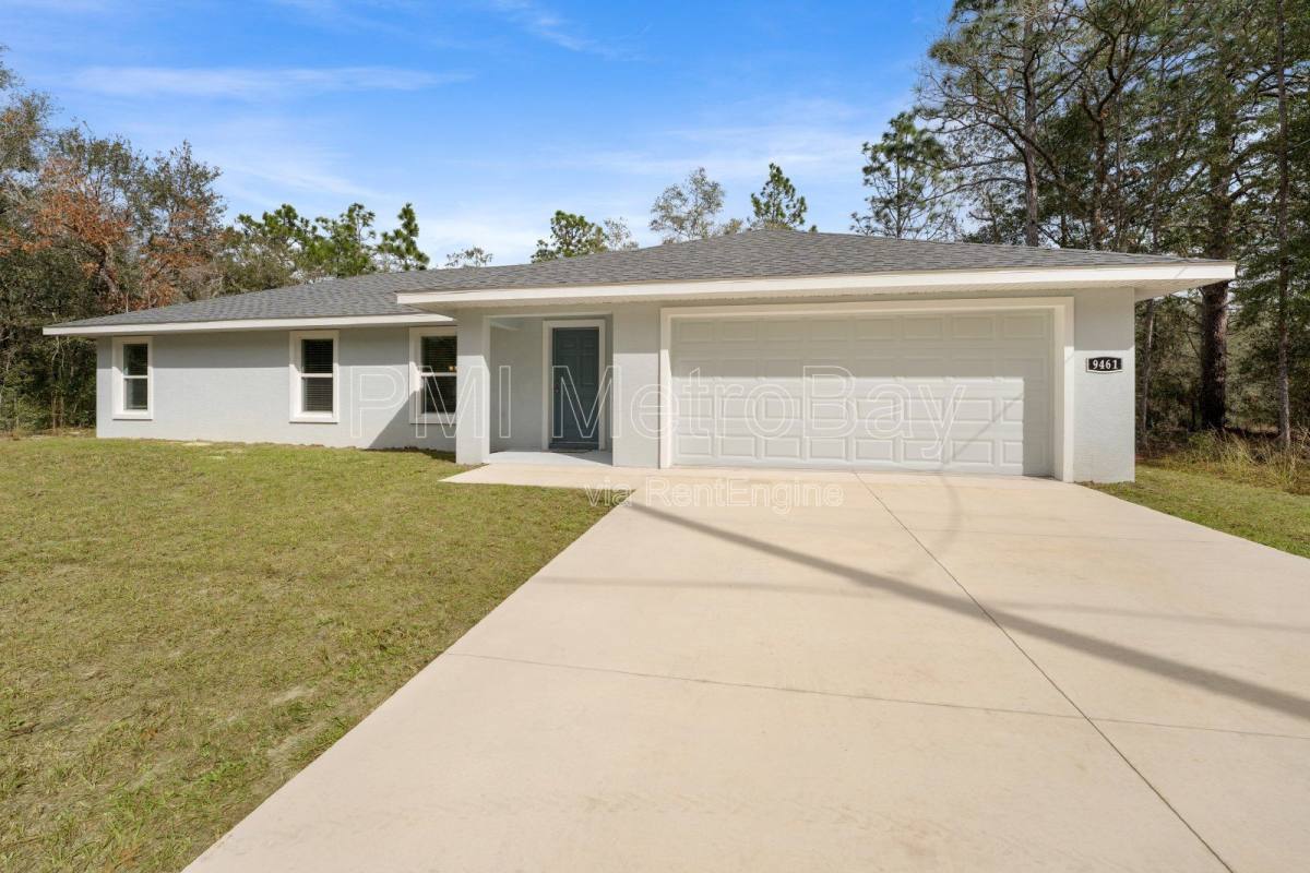 House for rent at 9461 N Sandree Dr, Dunnellon, FL 34434