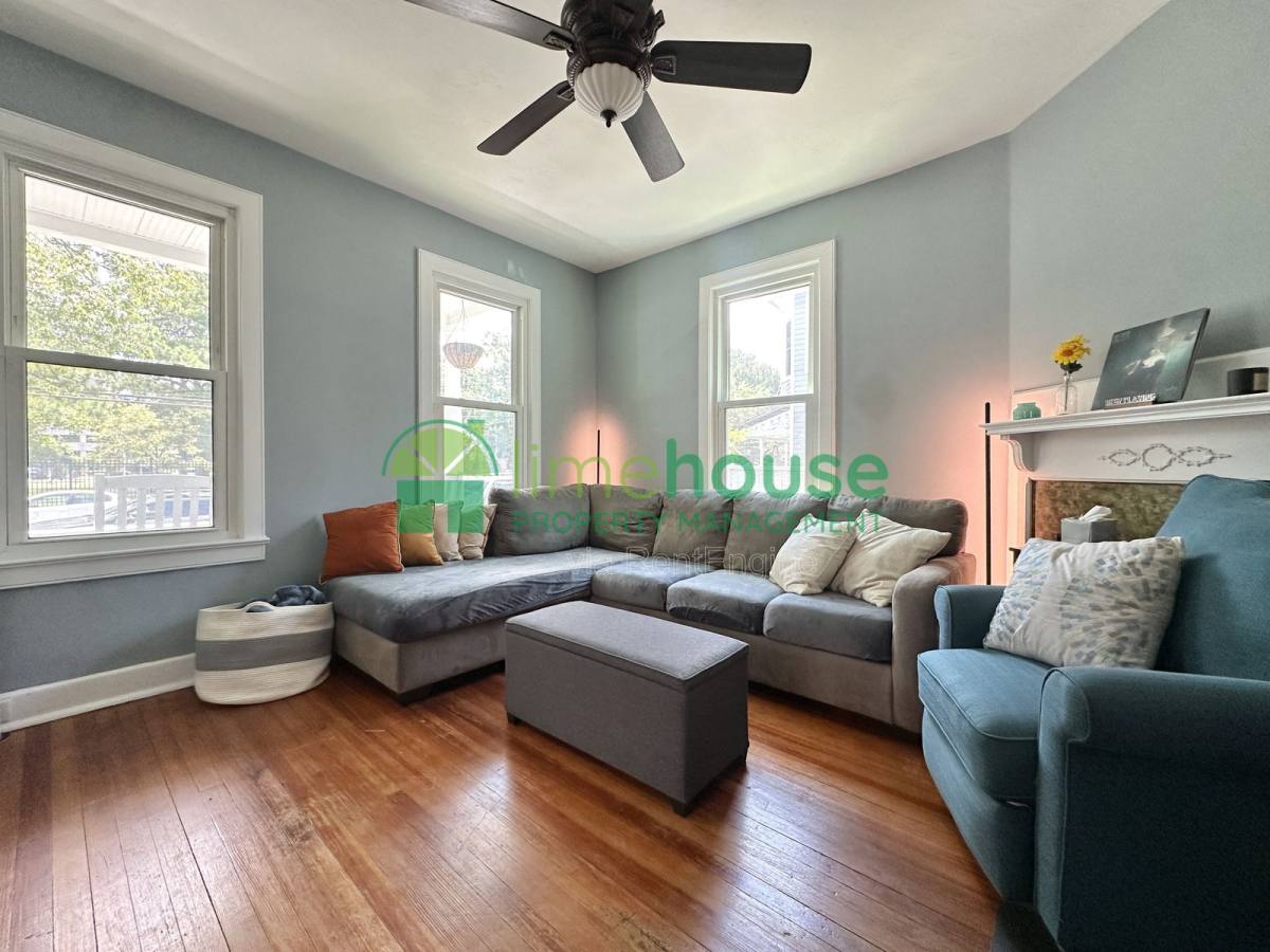 House for rent at 106 Parkview Ave, Portsmouth, VA 23704