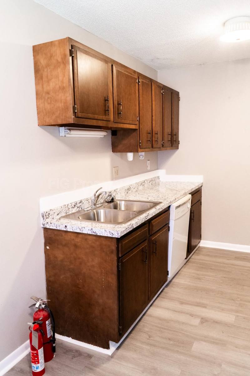 Apartment for rent at 129 Hillcrest Dr #17, Knoxville, TN 37918
