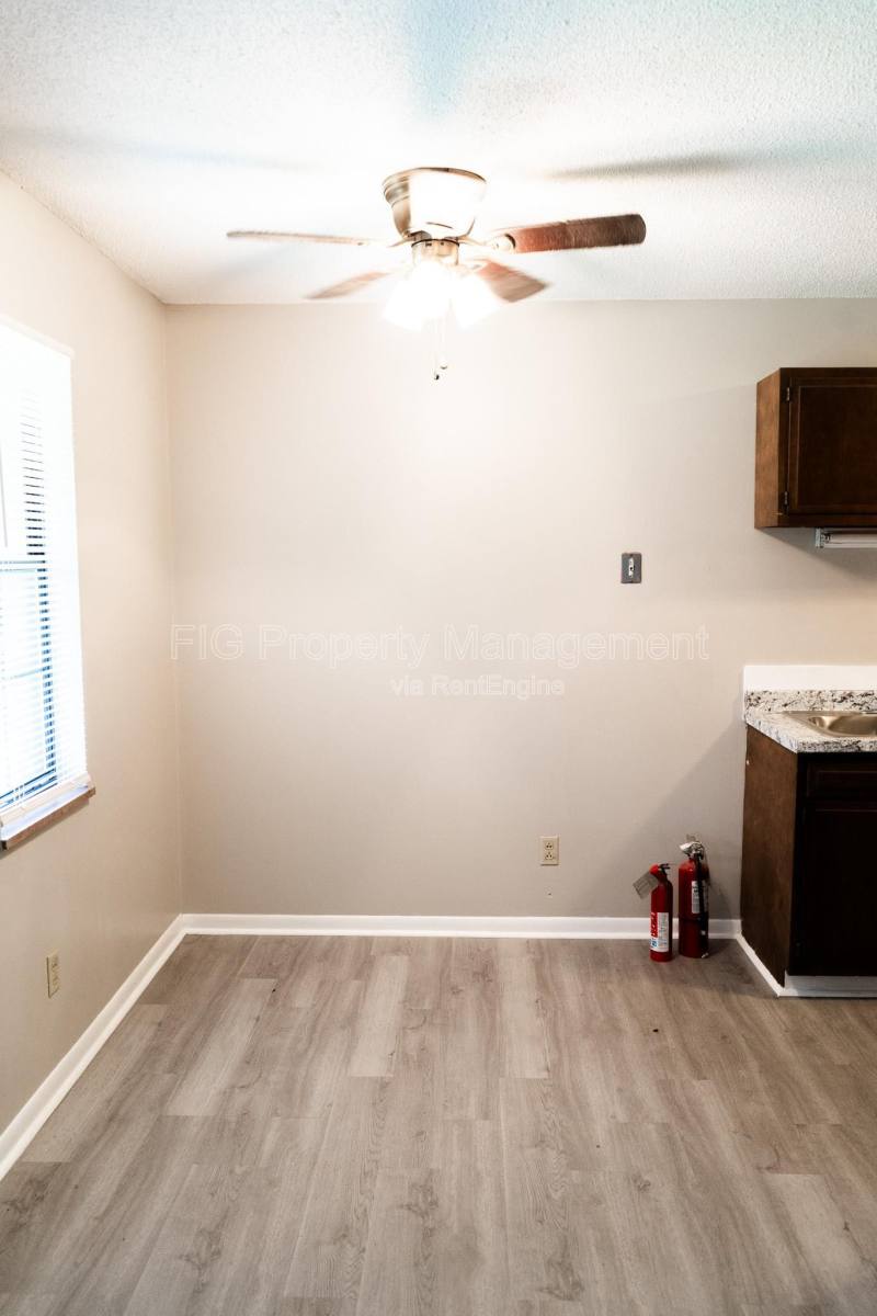 Apartment for rent at 129 Hillcrest Dr #17, Knoxville, TN 37918