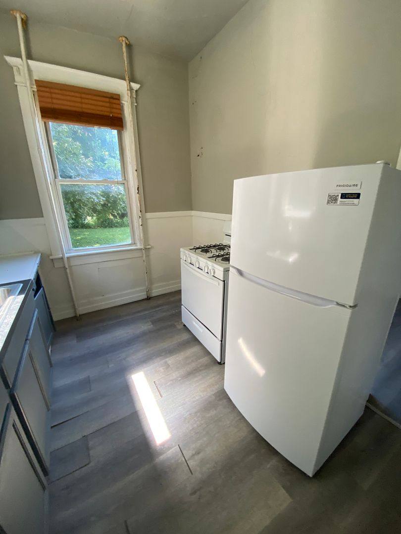 Apartment for rent at 402 S Main St, Frankfort, IN 46041