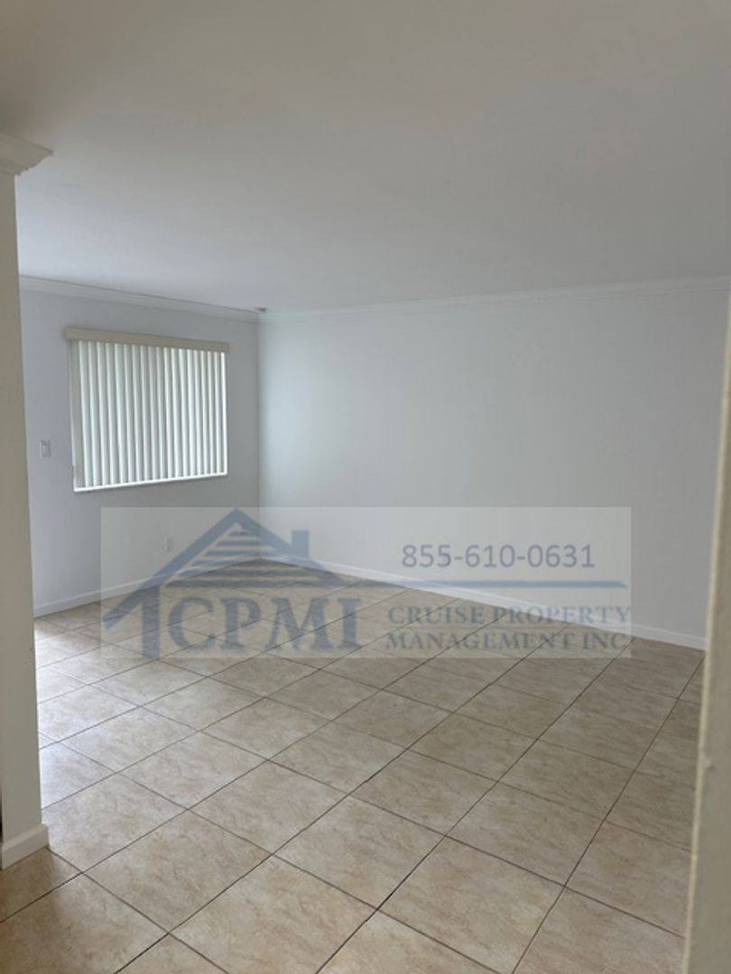 Apartment for rent at 3700 Polk St, Hollywood, FL 33021