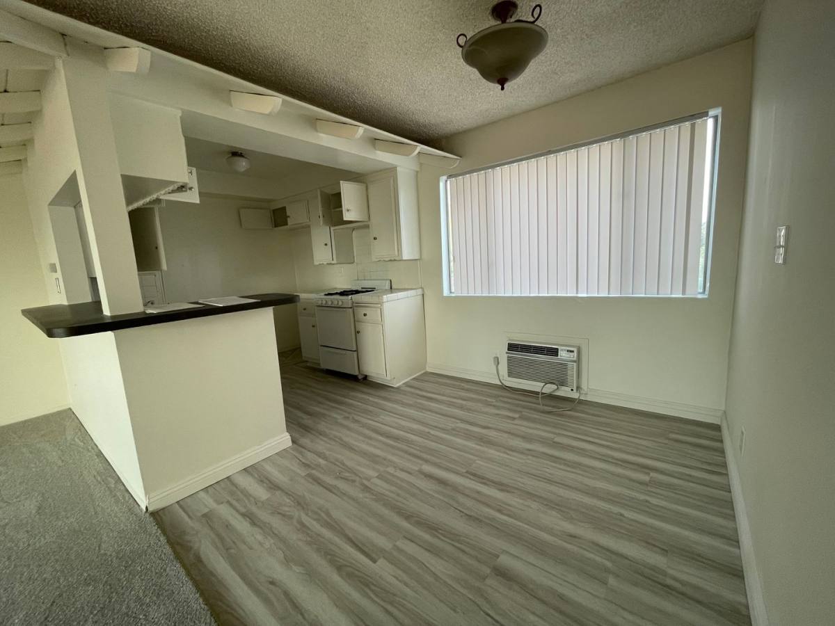 Apartment for rent at 1010 S Atlantic Blvd, Alhambra, CA 91803