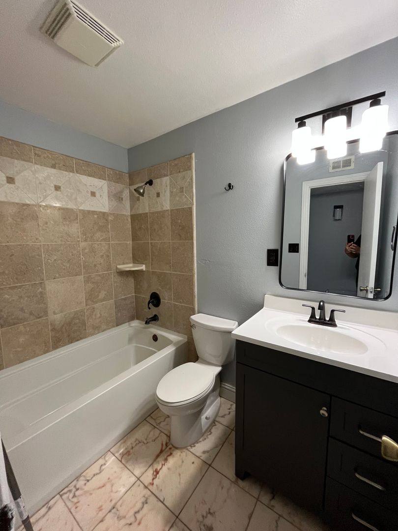 House for rent at 401 N Santa Ana St, Los Banos, CA 93635