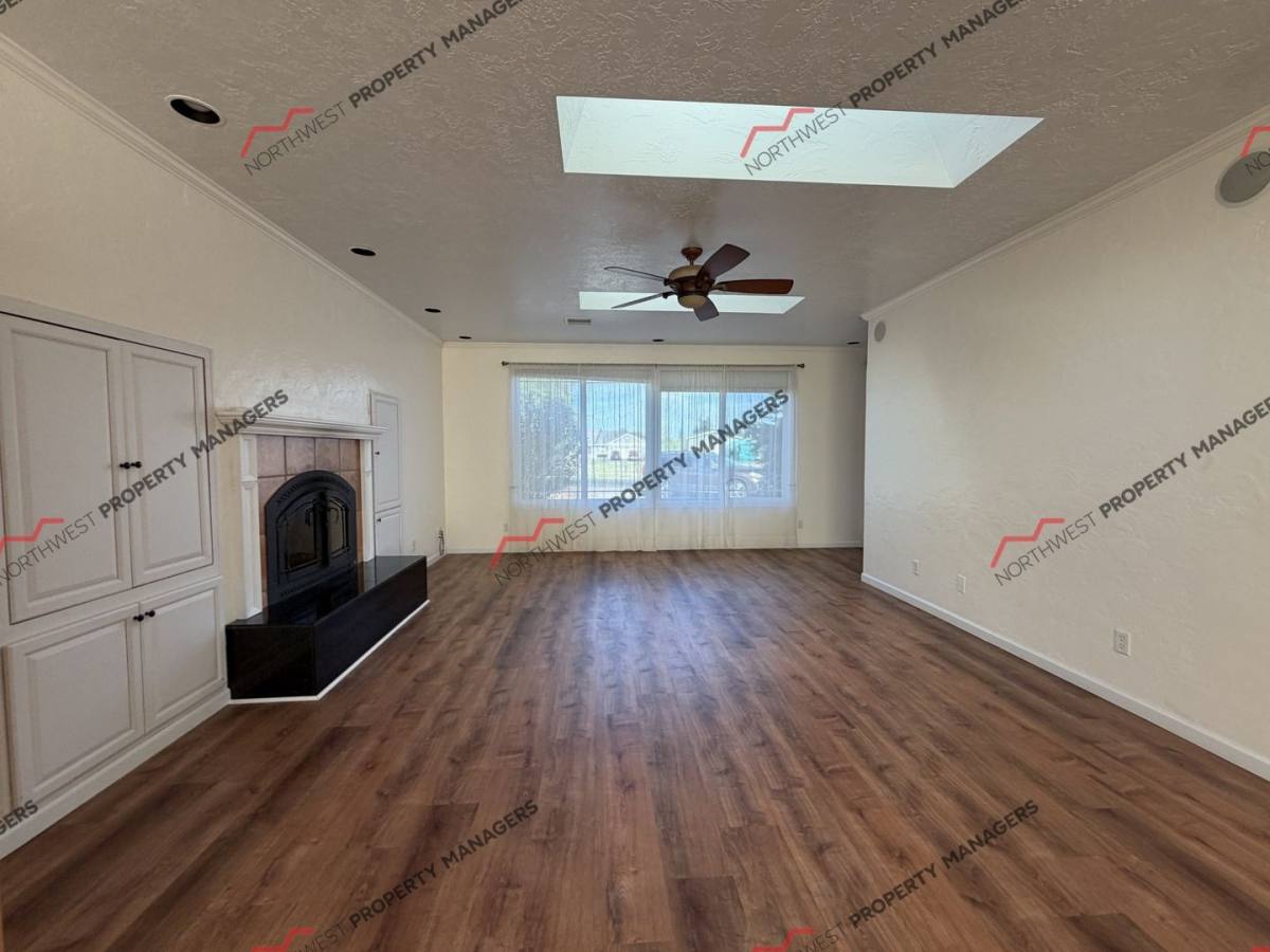 Apartment for rent at 116 Taylor Rd, Chehalis, WA 98532