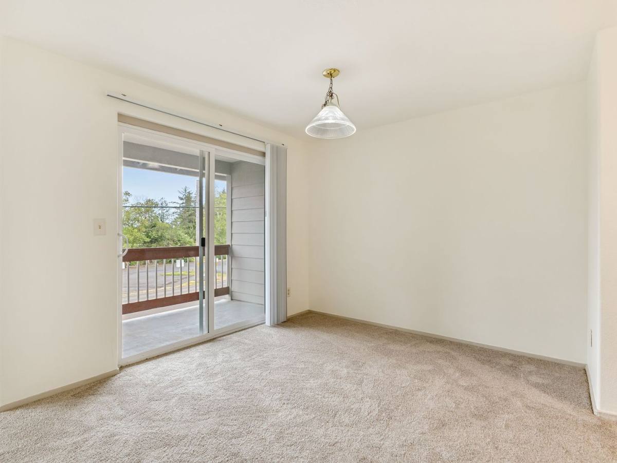 Apartment for rent at 355 S Wahanna Rd, Seaside, OR 97138