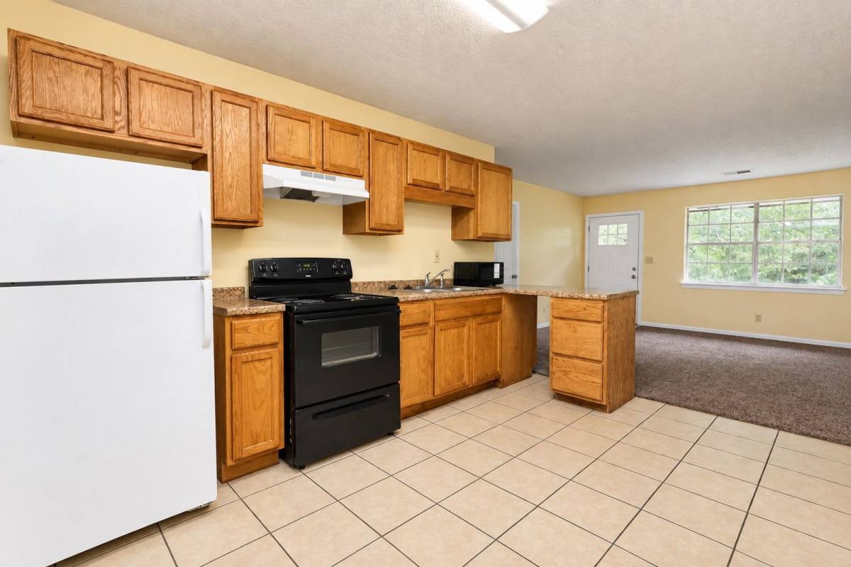 Apartment for rent at 3884 Youngstown Rd, Chattanooga, TN 37406