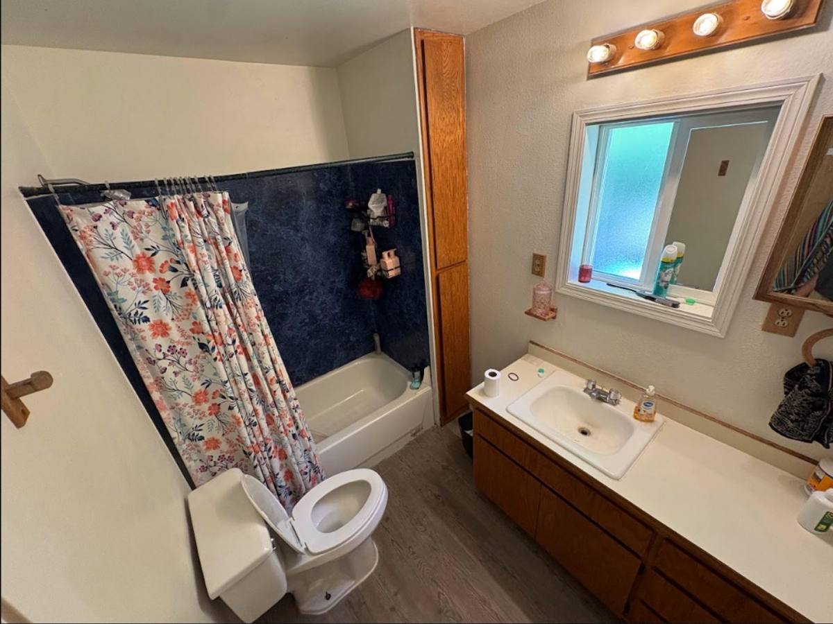 Apartment for rent at 530 W C St, Moscow, ID 83843