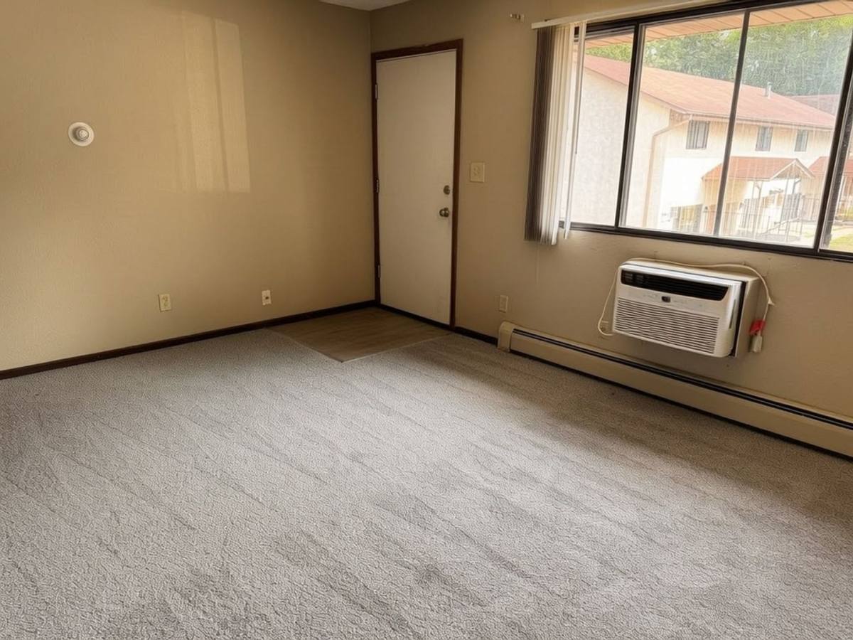 Apartment for rent at 1419 Case Ave E, St. Paul, MN 55106
