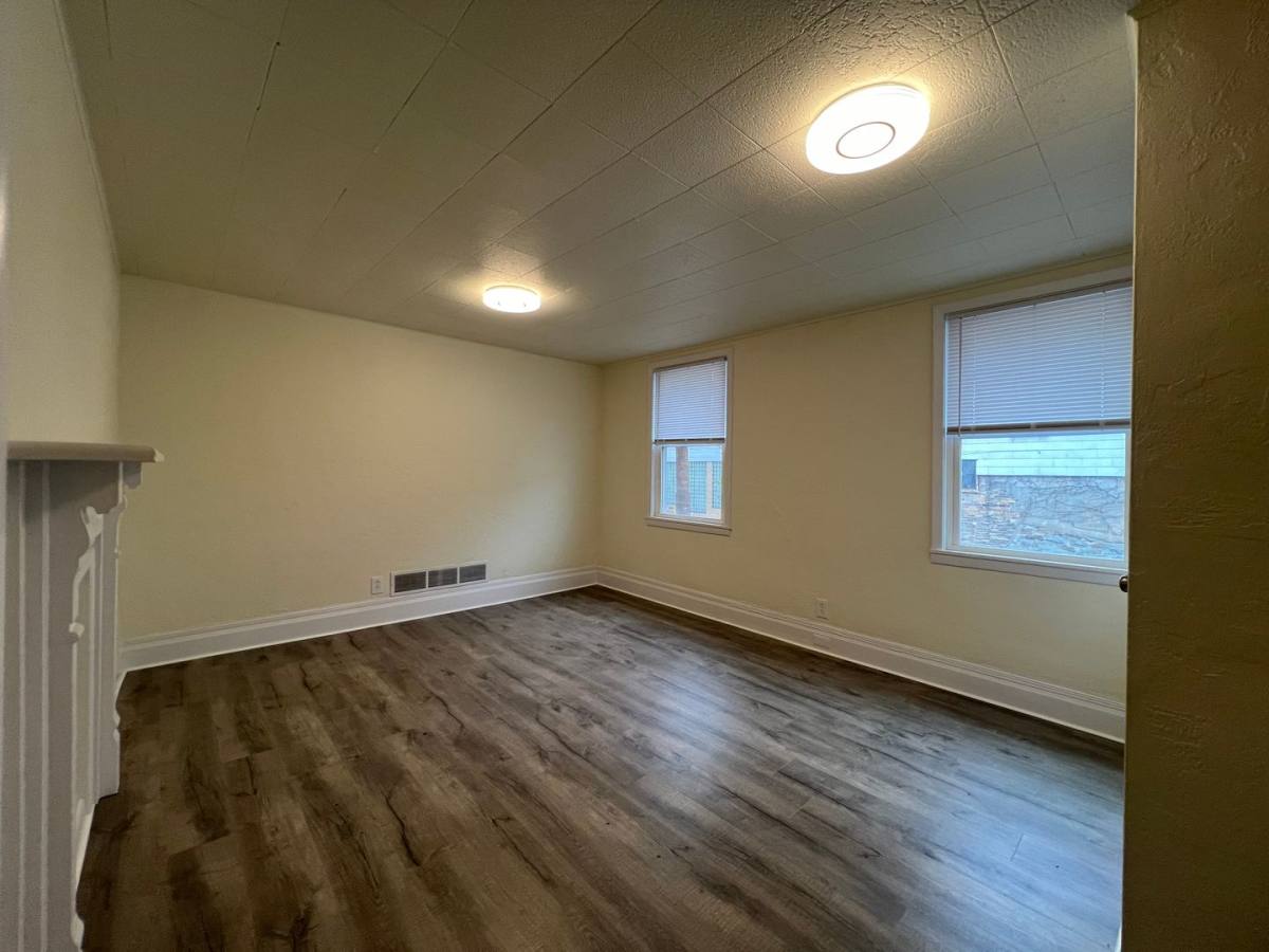 House for rent at 2677 S 18th St, Pittsburgh, PA 15210