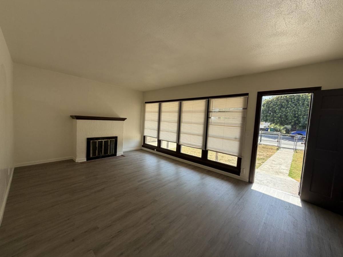 House for rent at 7650 Elm St #1, San Bernardino, CA 92401