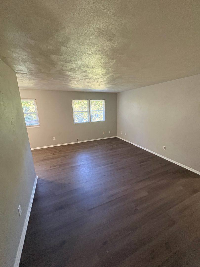 Apartment for rent at 7217 N University St, Peoria, IL 61614