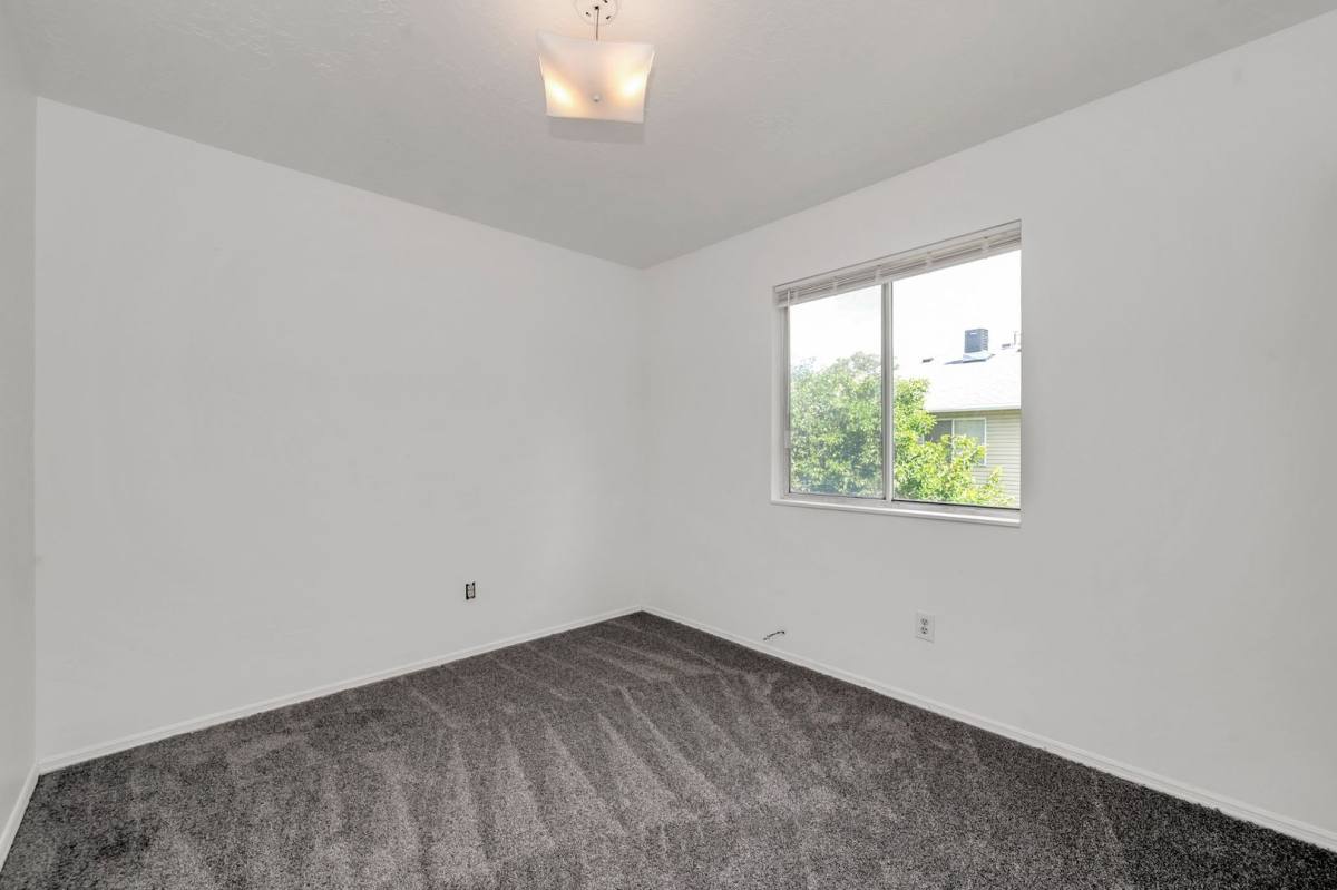 Townhouse for rent at 558 N Redwood Rd #2-2, Salt Lake City, UT 84116