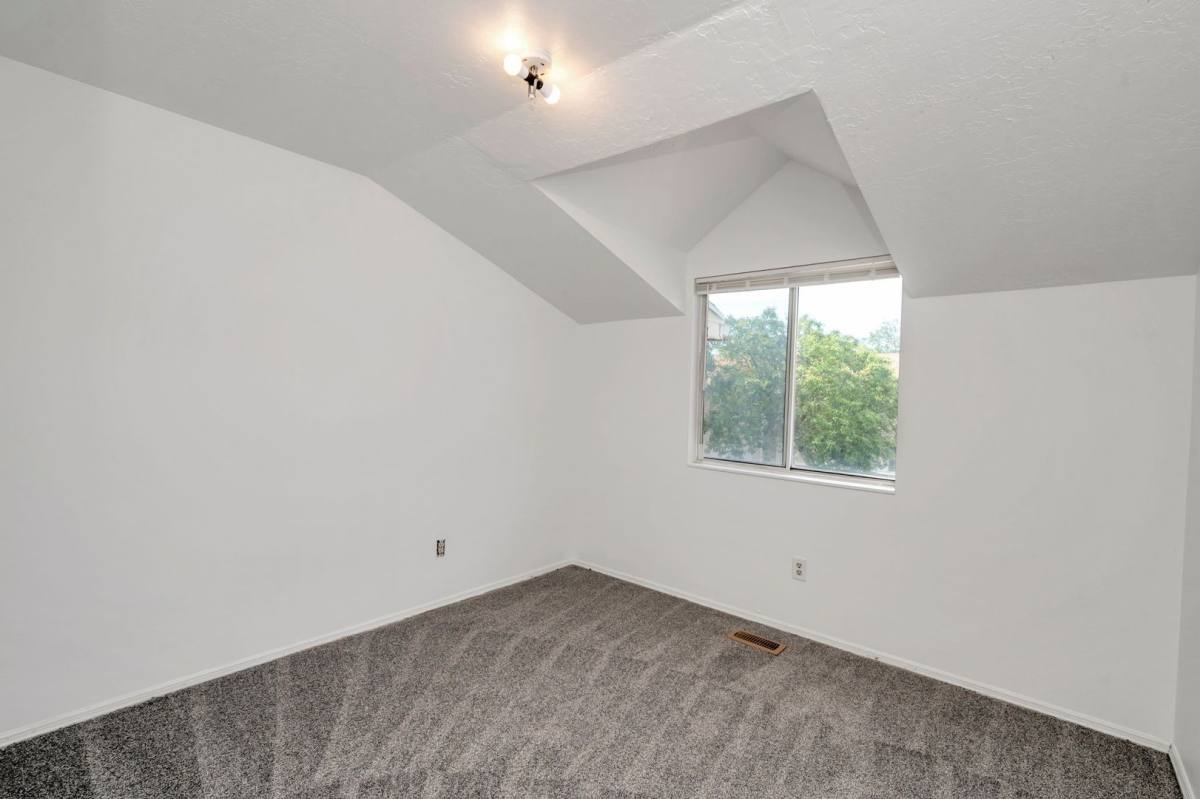 Townhouse for rent at 558 N Redwood Rd #2-2, Salt Lake City, UT 84116