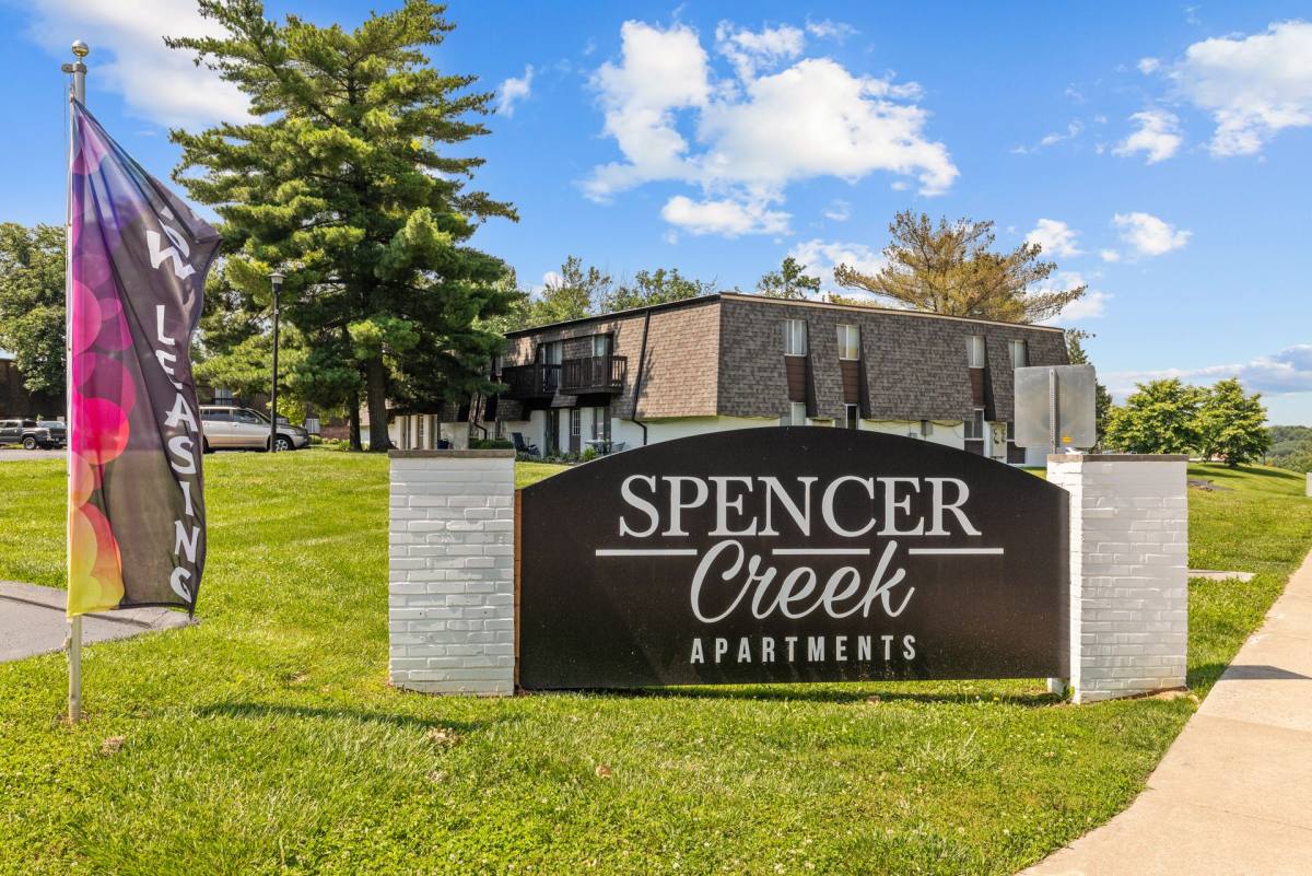 Apartment for rent at 304 Donner Pass, St. Peters, MO 63376