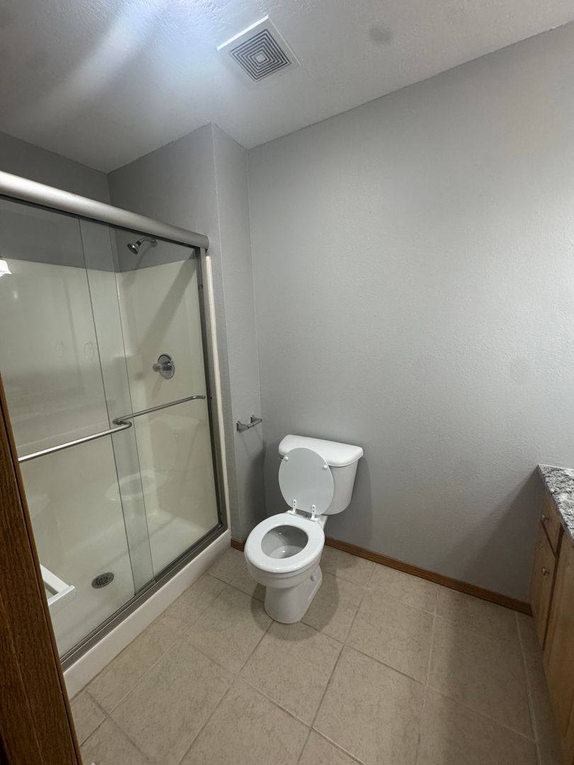 Apartment for rent at 1818-1820 N Cedarcrest Ave, Nixa, MO 65714