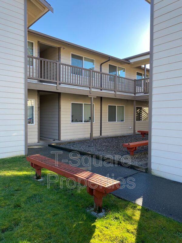 Apartment for rent at 9719 Holly Dr #205, Everett, WA 98204