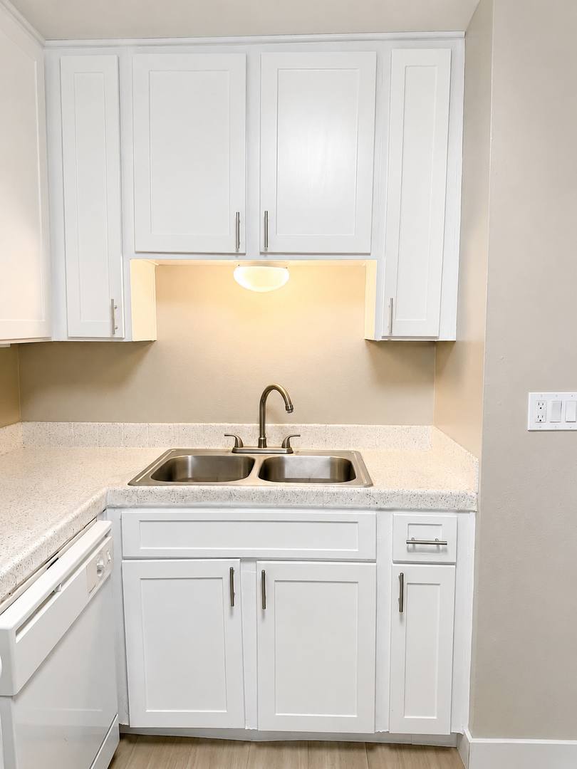 Sage View Apts, 1920 E Grand Ave, Escondido, CA 92027 - Apartment for Rent - Image 9