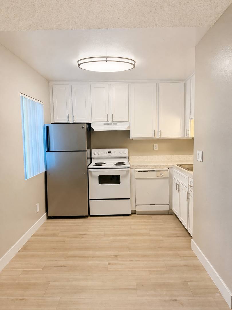 Sage View Apts, 1920 E Grand Ave, Escondido, CA 92027 - Apartment for Rent - Image 5