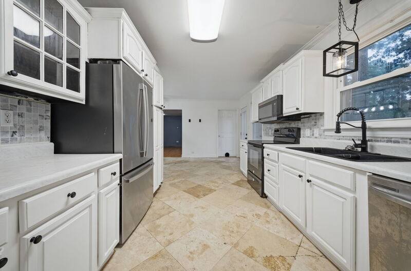 House for rent at 2808 Acres Rd, Portsmouth, VA 23703