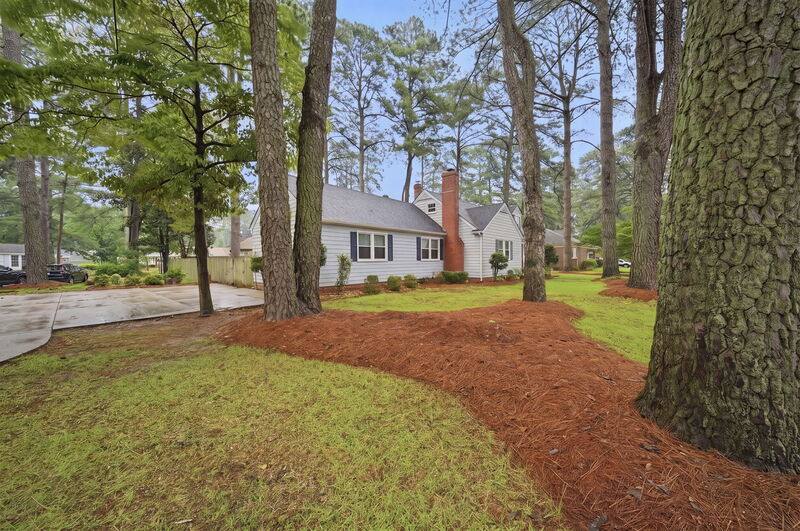 House for rent at 2808 Acres Rd, Portsmouth, VA 23703