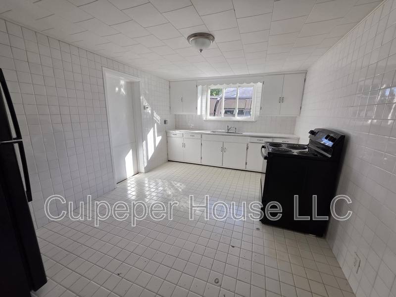 Apartment for rent at 2207 W Laskey Rd #1, Toledo, OH 43613