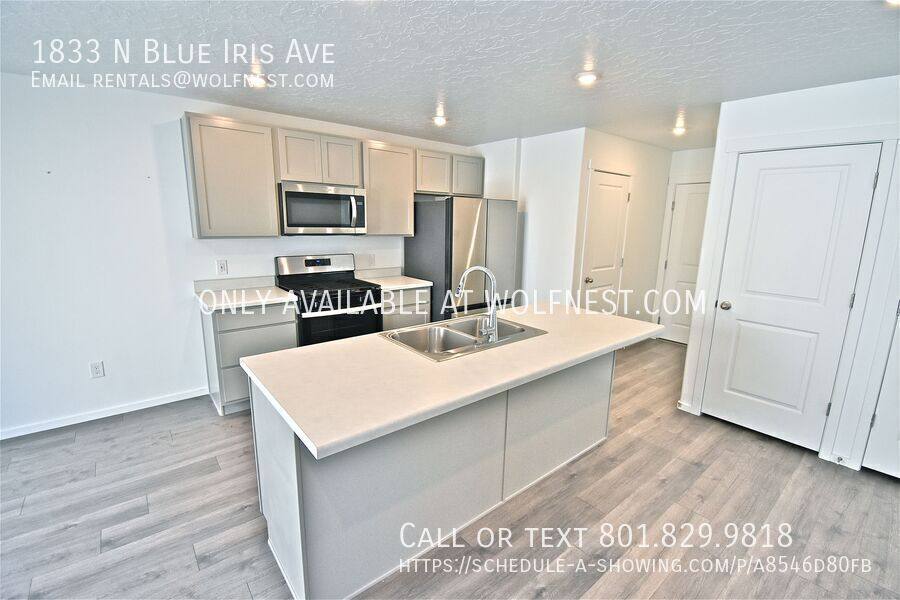 Townhouse for rent at 1833 N Blue Iris Ave, Tooele, UT 84074