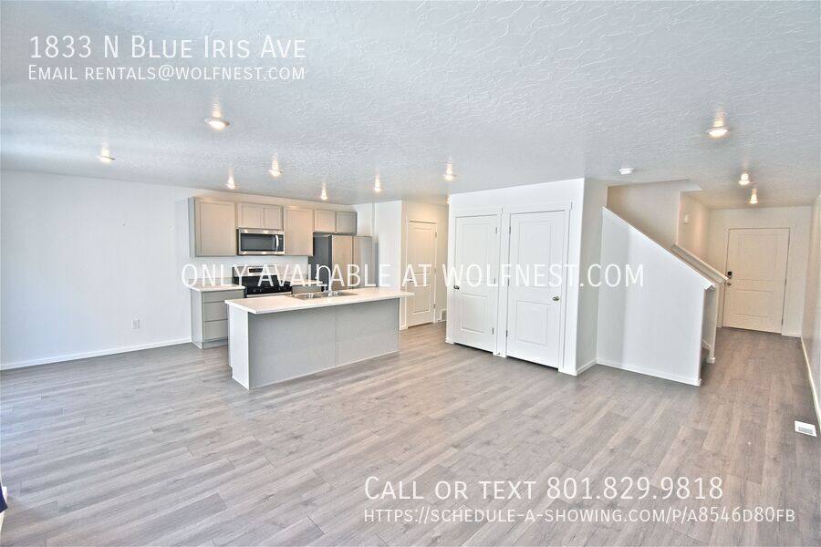 Townhouse for rent at 1833 N Blue Iris Ave, Tooele, UT 84074
