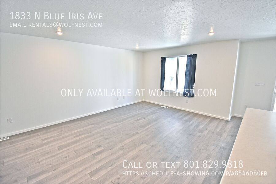 Townhouse for rent at 1833 N Blue Iris Ave, Tooele, UT 84074