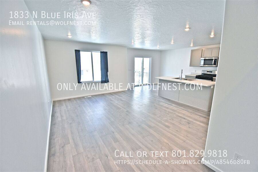 Townhouse for rent at 1833 N Blue Iris Ave, Tooele, UT 84074