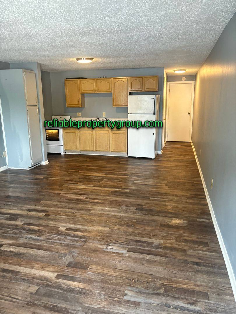 Apartment for rent at 805 N Washington St, Marion, IN 46952