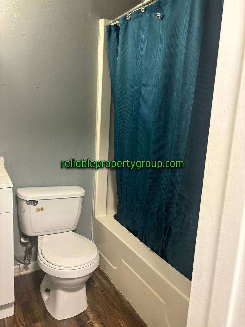 Apartment for rent at 805 N Washington St, Marion, IN 46952