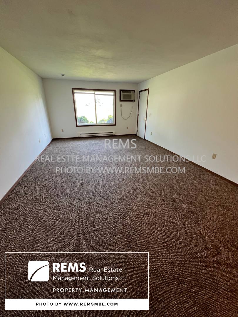Apartment for rent at 564 E Slifer St, Portage, WI 53901
