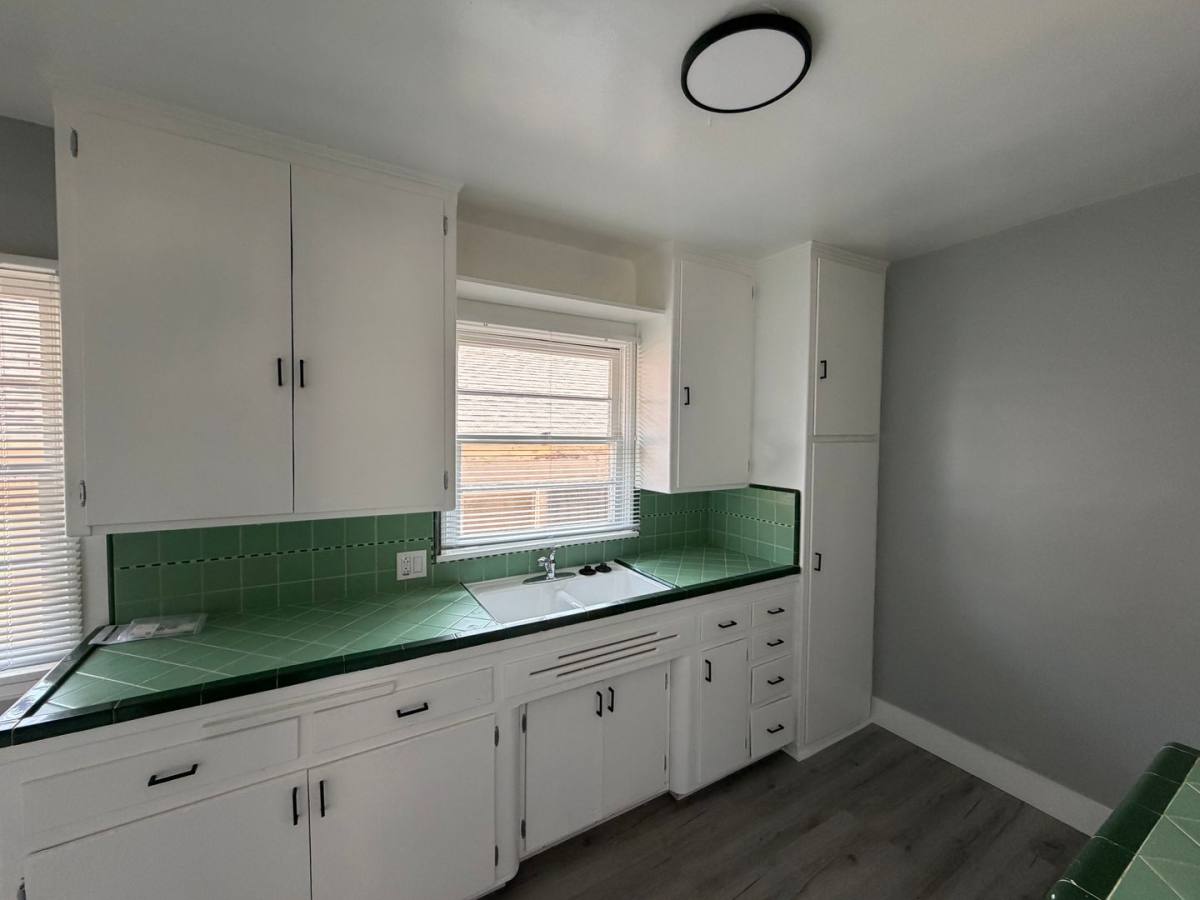 Apartment for rent at 10042-50 Culver Blvd, Culver City, CA 90232
