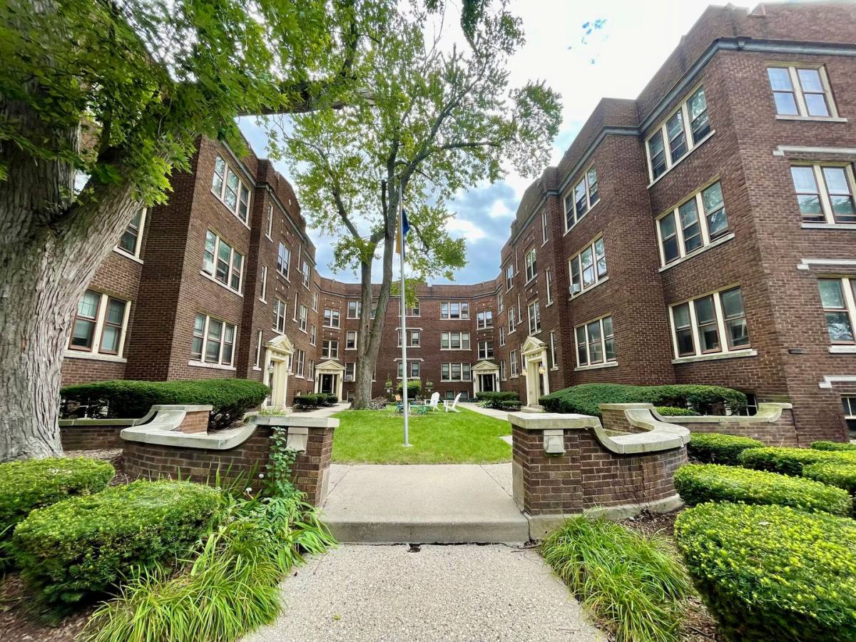 Apartment for rent at 2518 N Lake Dr, Milwaukee, WI 53211