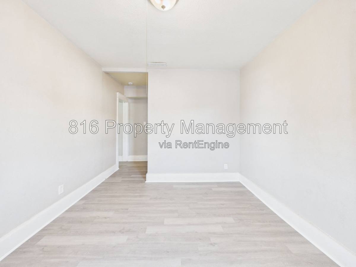 Apartment for rent at 2702 Peery Ave #2E, Kansas City, MO 64127