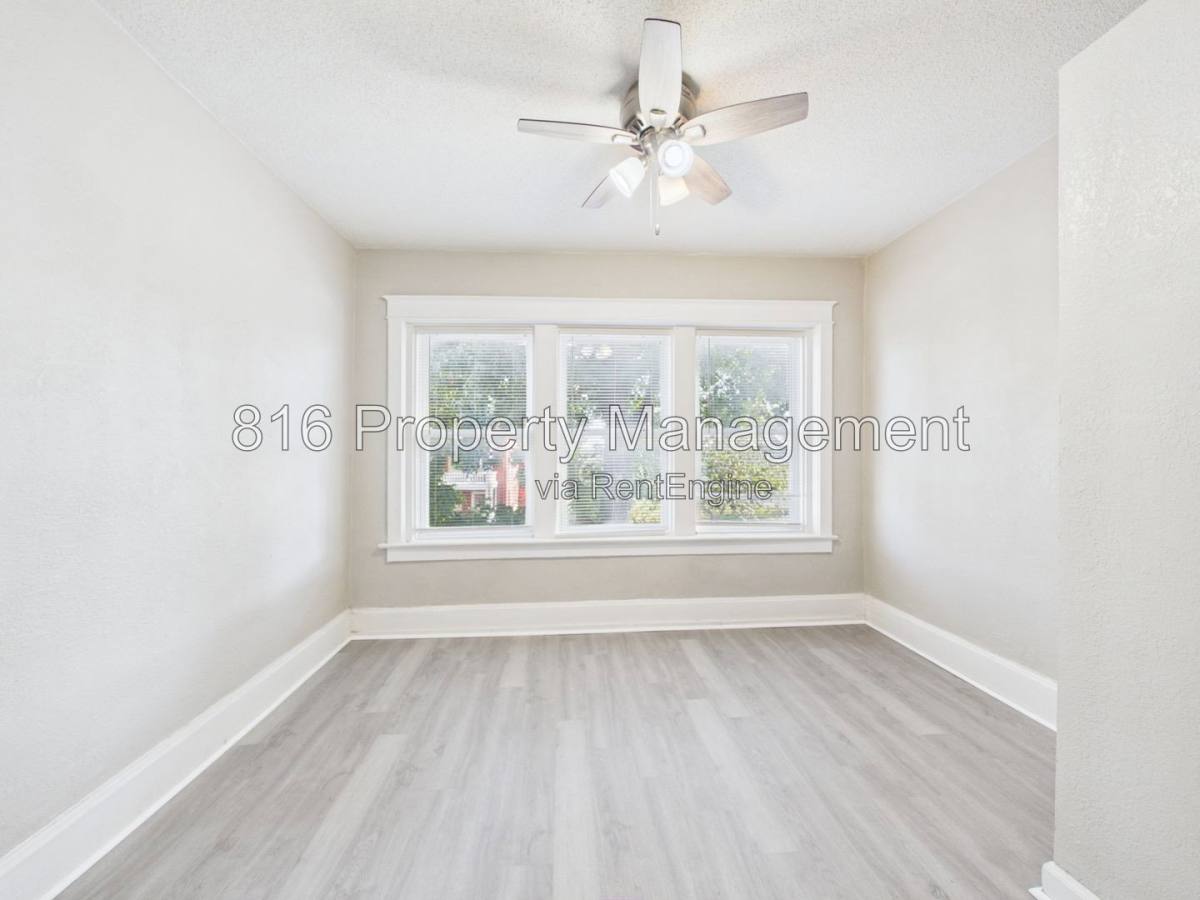 Apartment for rent at 2702 Peery Ave #2E, Kansas City, MO 64127