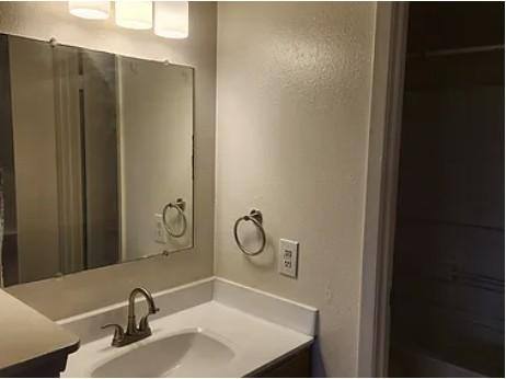 3414 W Martin St #104, San Antonio, TX 78207 - Apartment for Rent - Image 1