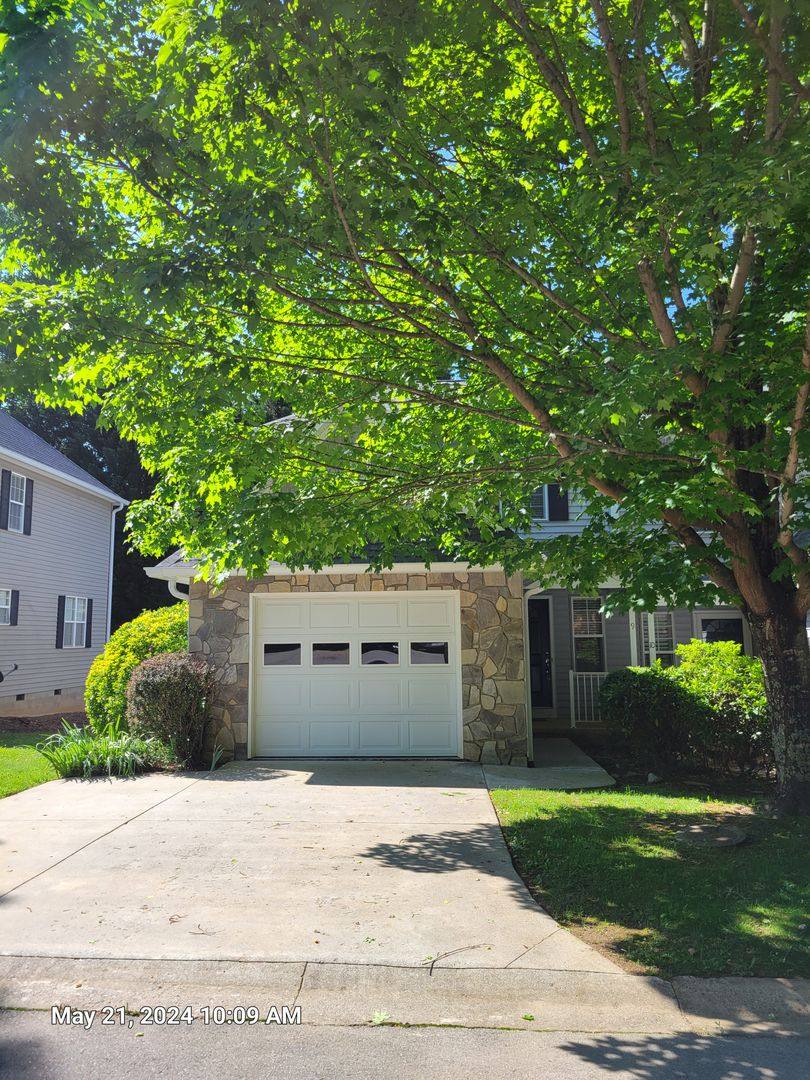 Townhouse for rent at 9 Willoughby Run, Asheville, NC 28803